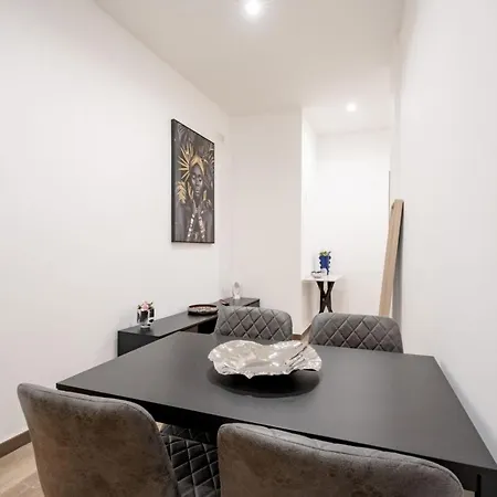 Apartamento Covi Del Viaggiatore 2 - Modern Comfort, Timeless Charm Bari