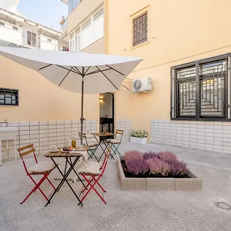 Covi Del Viaggiatore 2 - Modern Comfort, Timeless Charm Apartment Bari